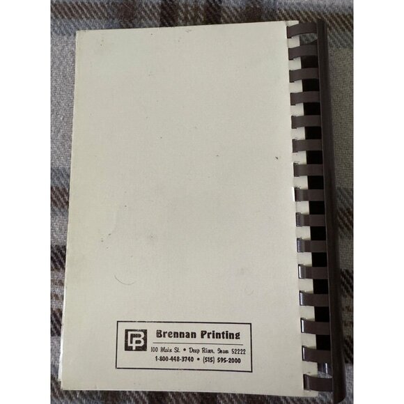 Vintage United Methodist Cookbook Shueyville IA Midwest Community Recipes 1989 - Picture 7 of 7